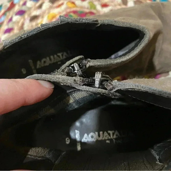 Aquatalia taupe  suede leather ankle boots - Picture 4 of 7